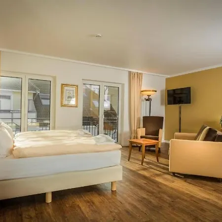 Business-apartment 8 Mit Kueche & Kostenfreiem Parkplatz Daire Greifswald